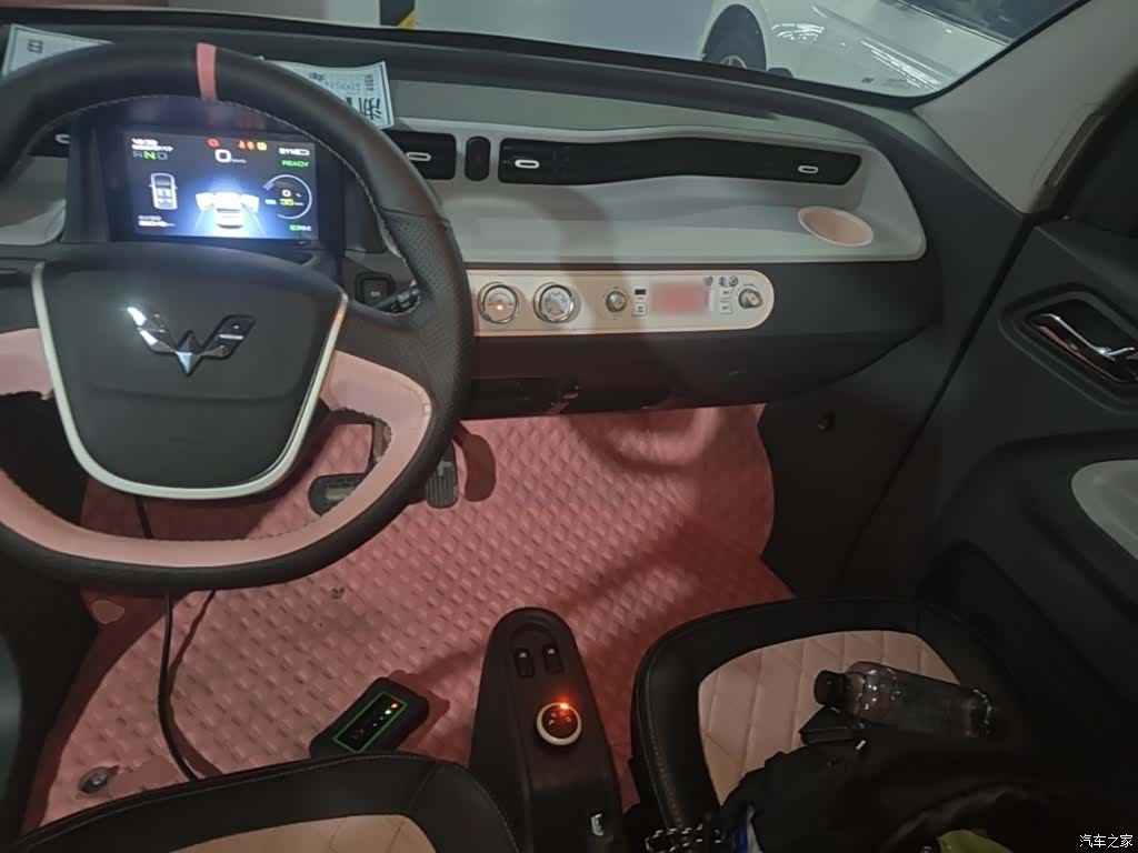 Wuling MINIEV, 2021 10