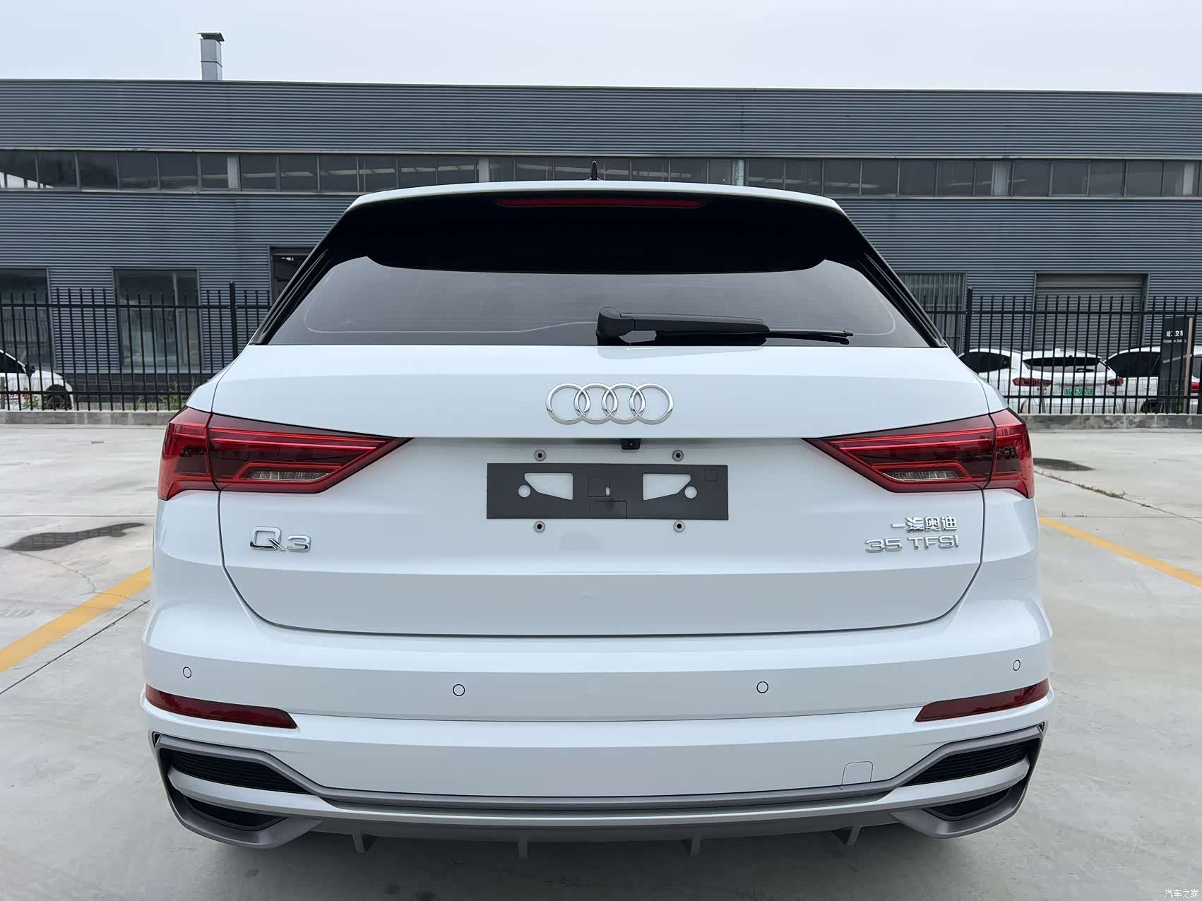 Audi Q3, 2023 все фото