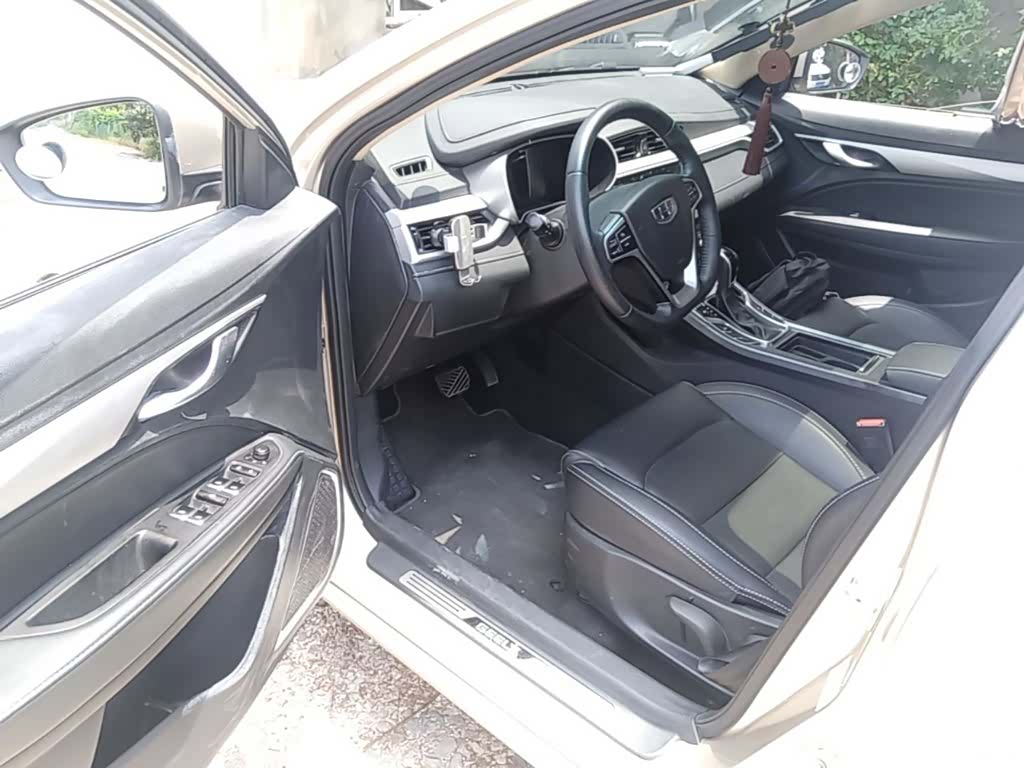 Geely Emgrand, 2019 16