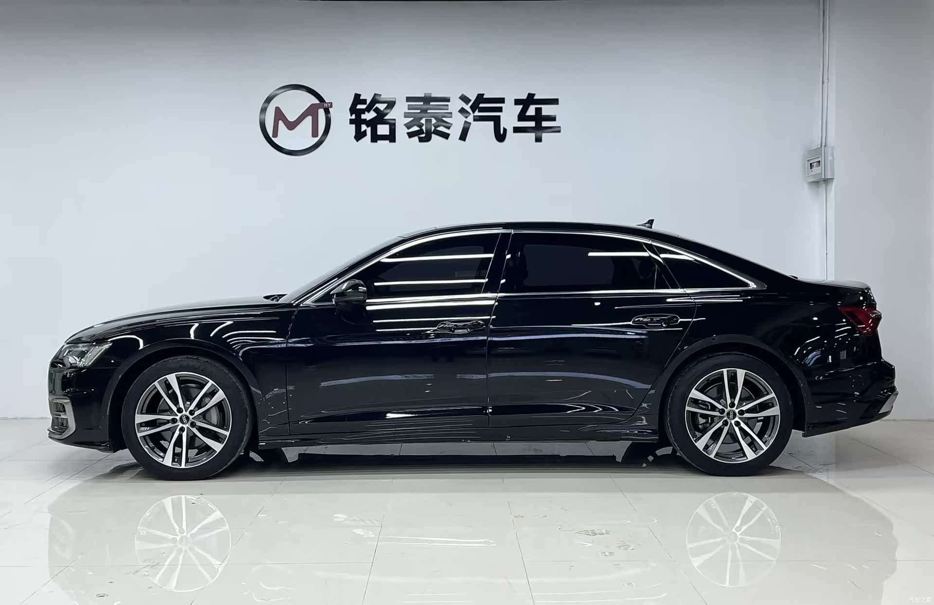 Audi A6L, 2022 3