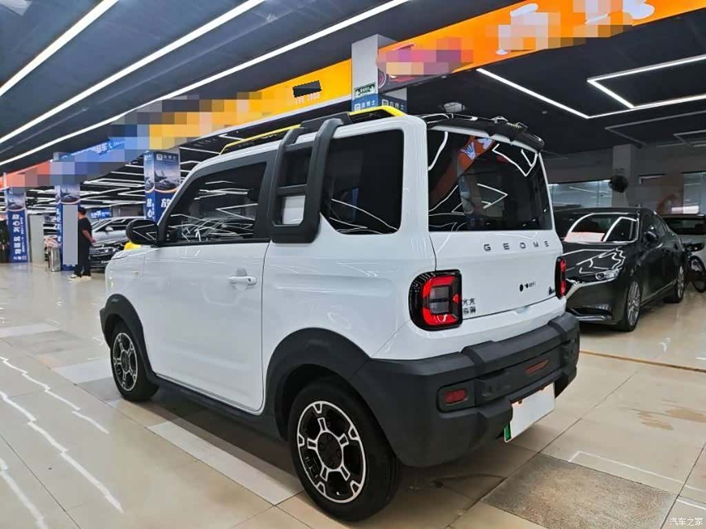 Geely Panda, 2025 4