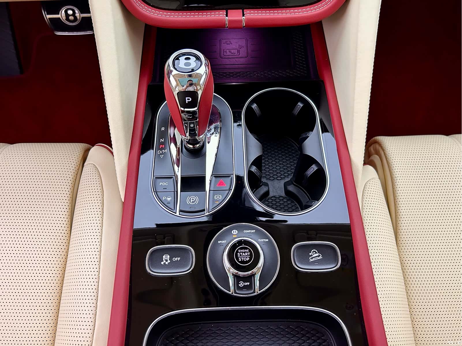 Bentley Bentayga, 2023 8