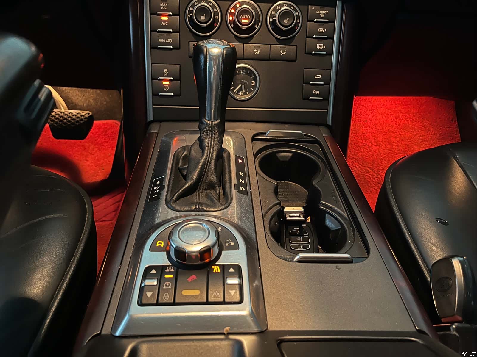 Land Rover Range Rover, 2011 8
