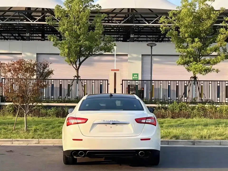 Maserati Ghibli
