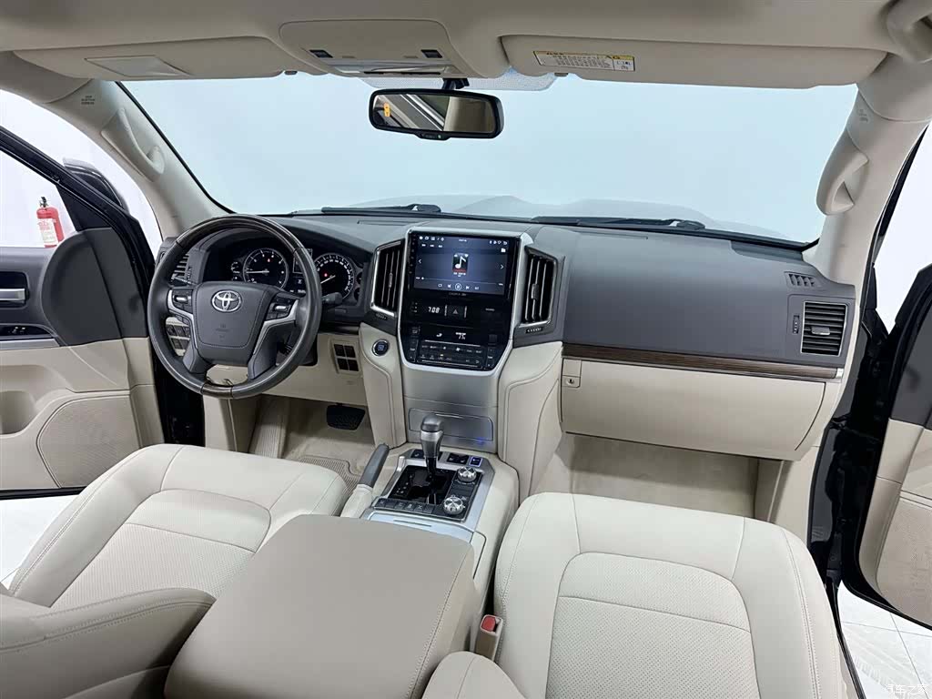 Toyota Land Cruiser, 2020 14