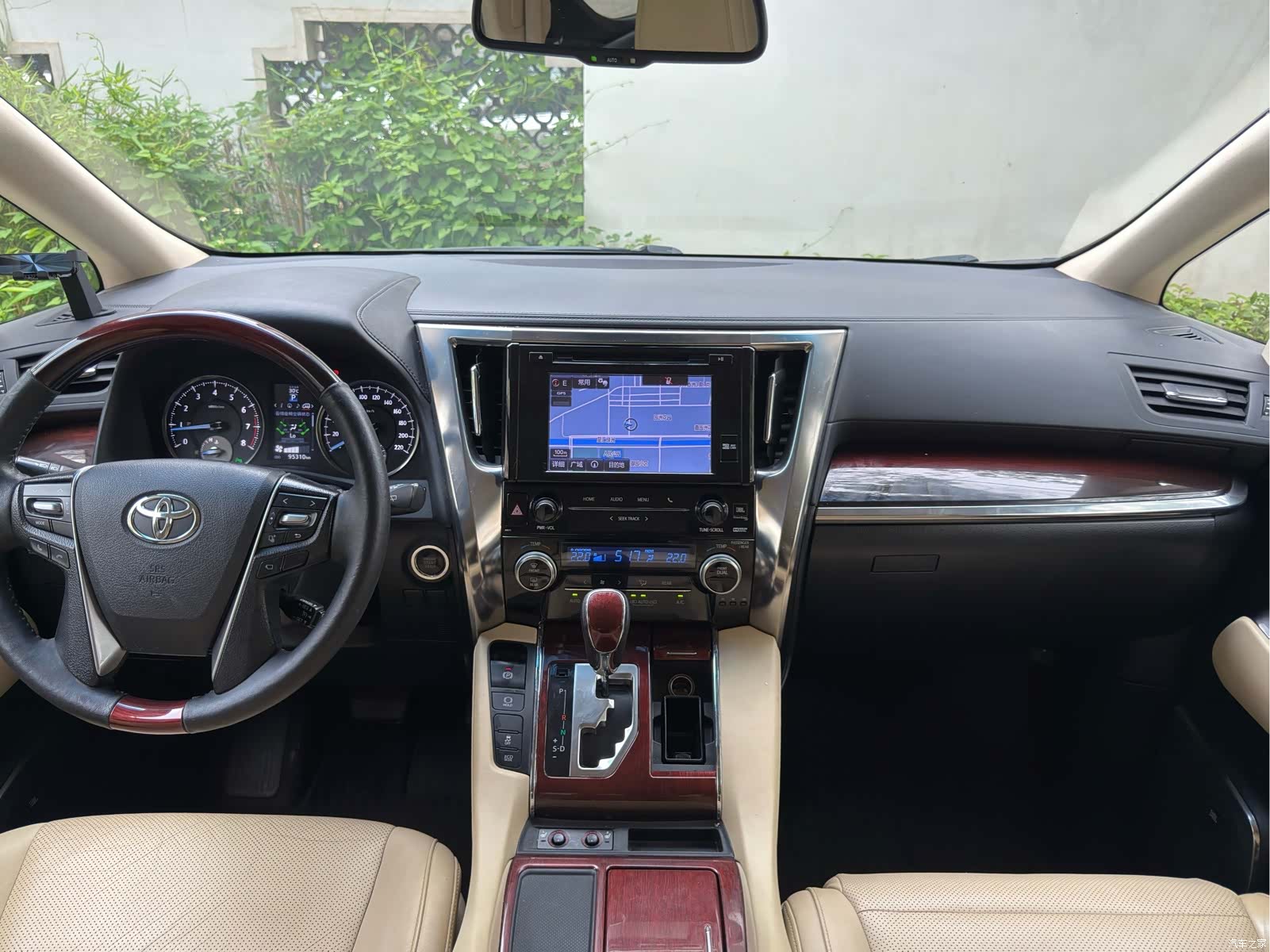 Toyota Alphard, 2016 9