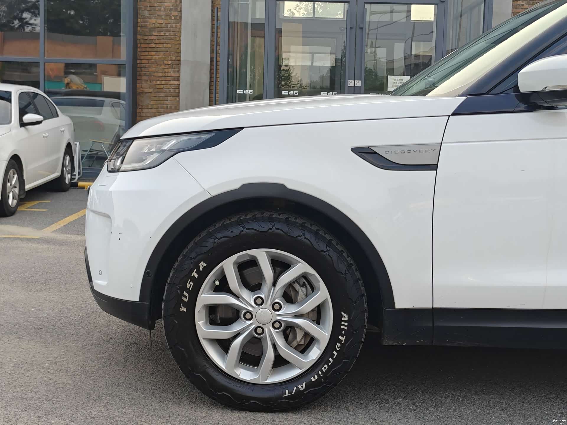 Land Rover Discovery, 2019 все фото