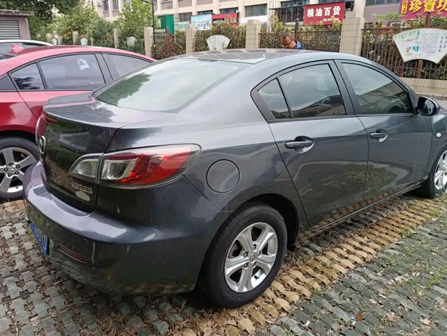 Mazda 3 star Cheng