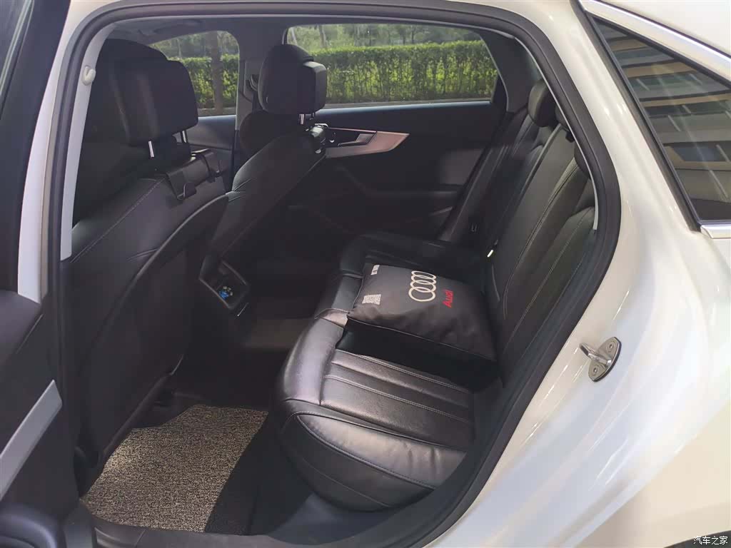 Audi A4L, 2022 7
