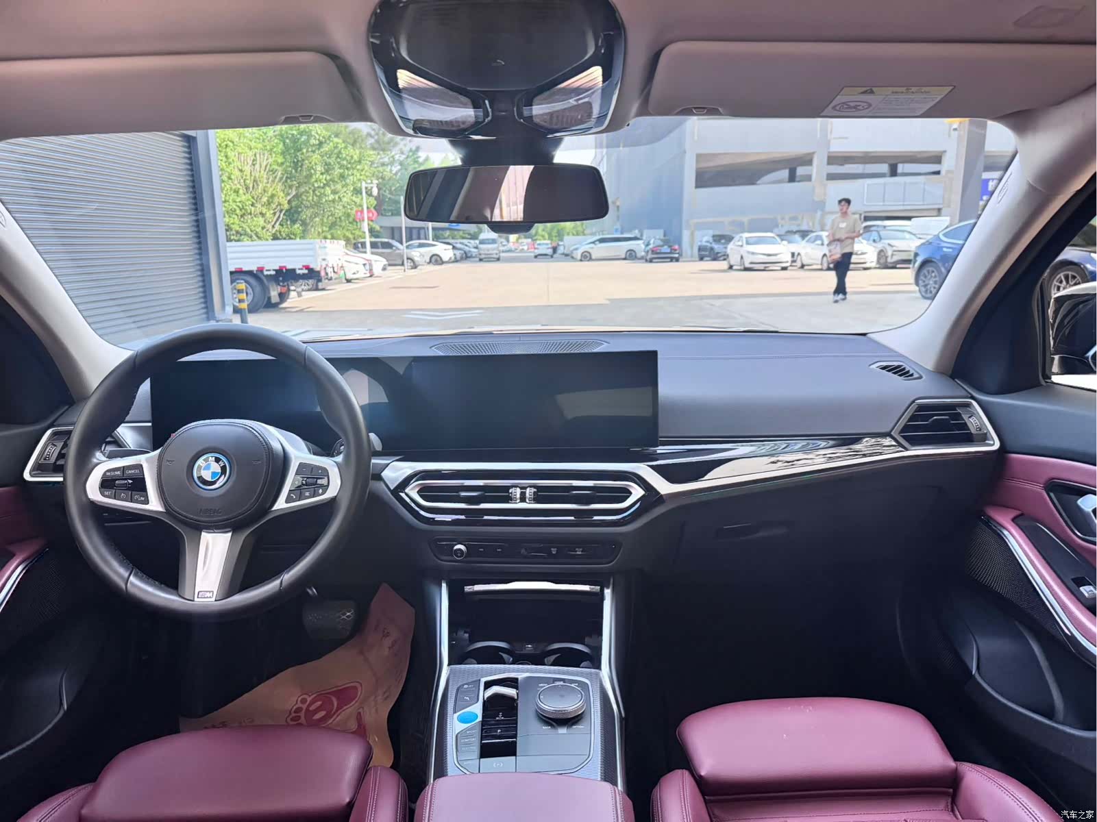 BMW i3, 2023 все фото