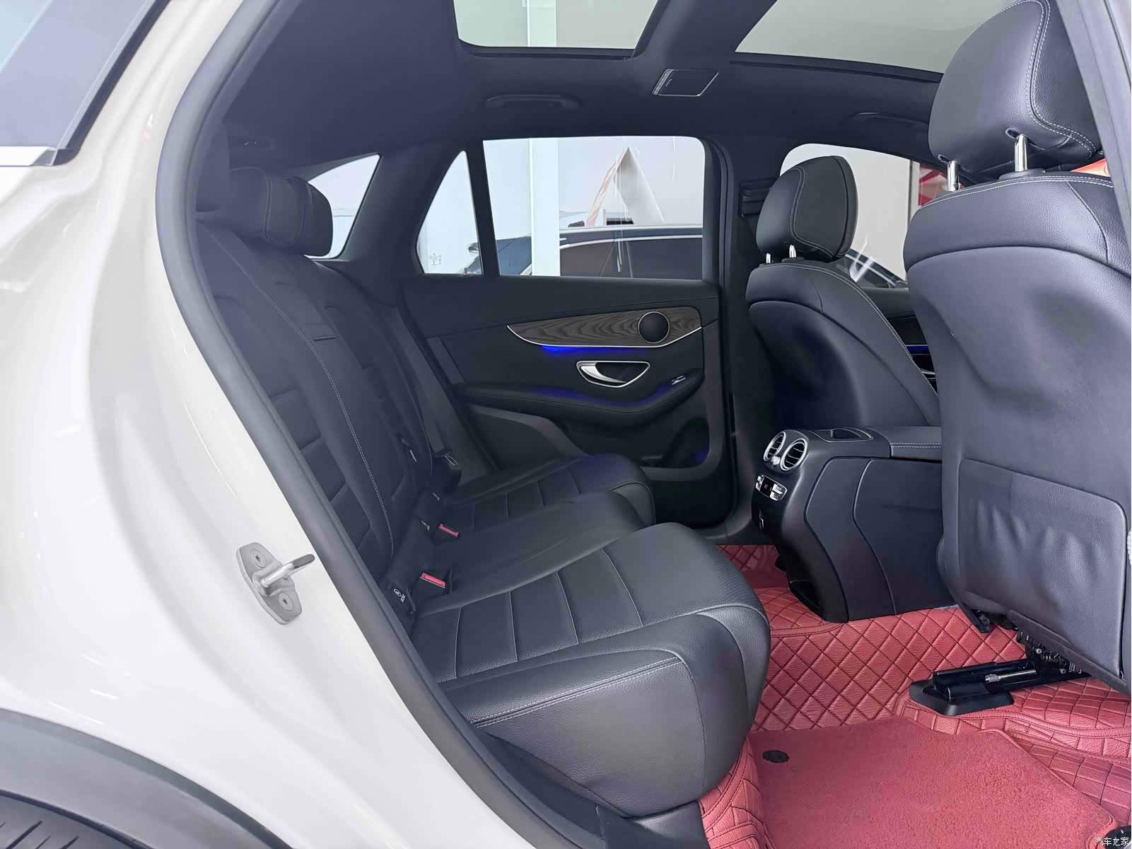 Mercedes-Benz GLC, 2022 19