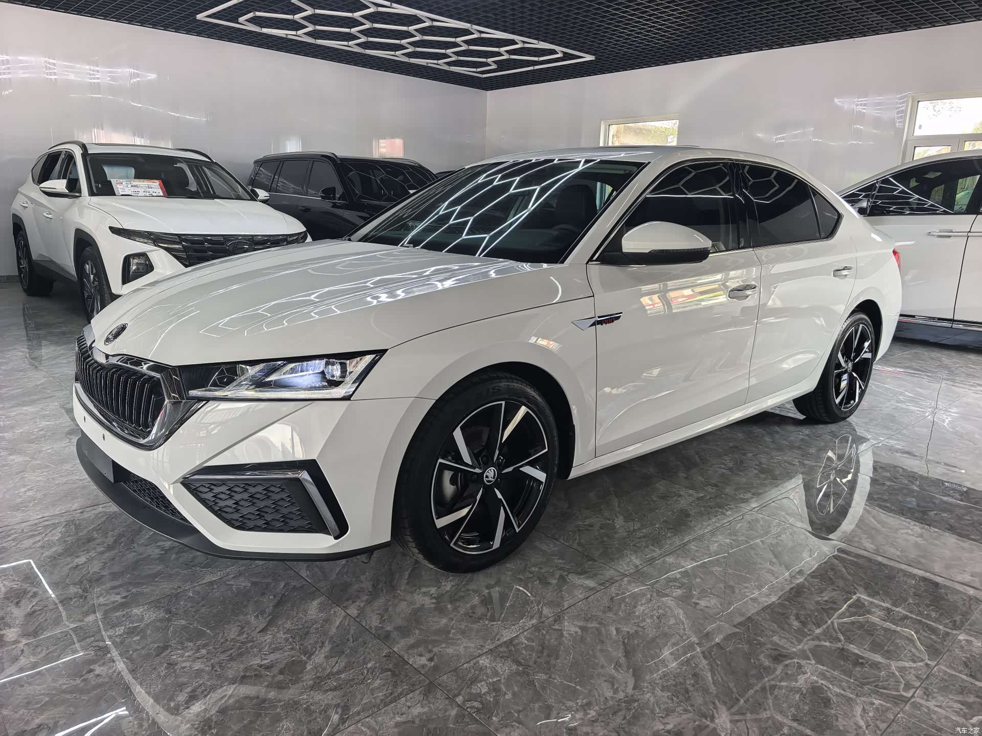 Skoda Octavia, 2024 3