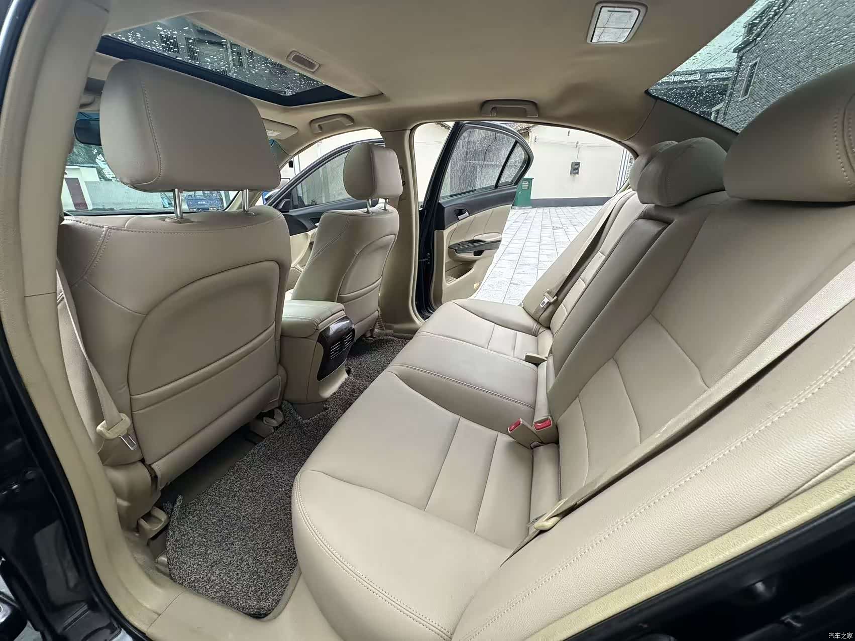 Honda Accord, 2009 8
