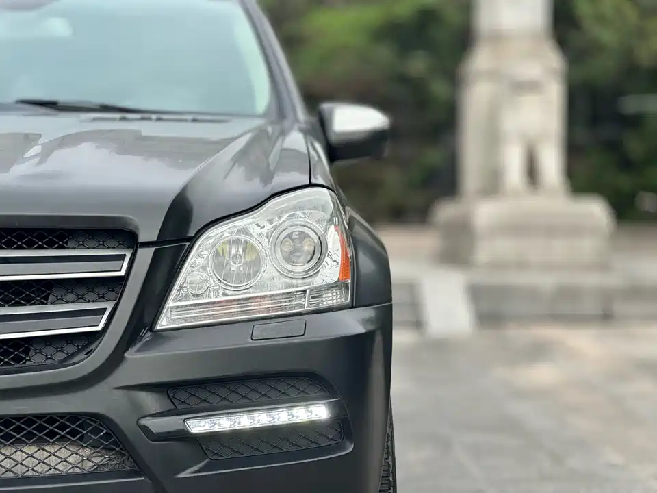 Mercedes-Benz GL grade