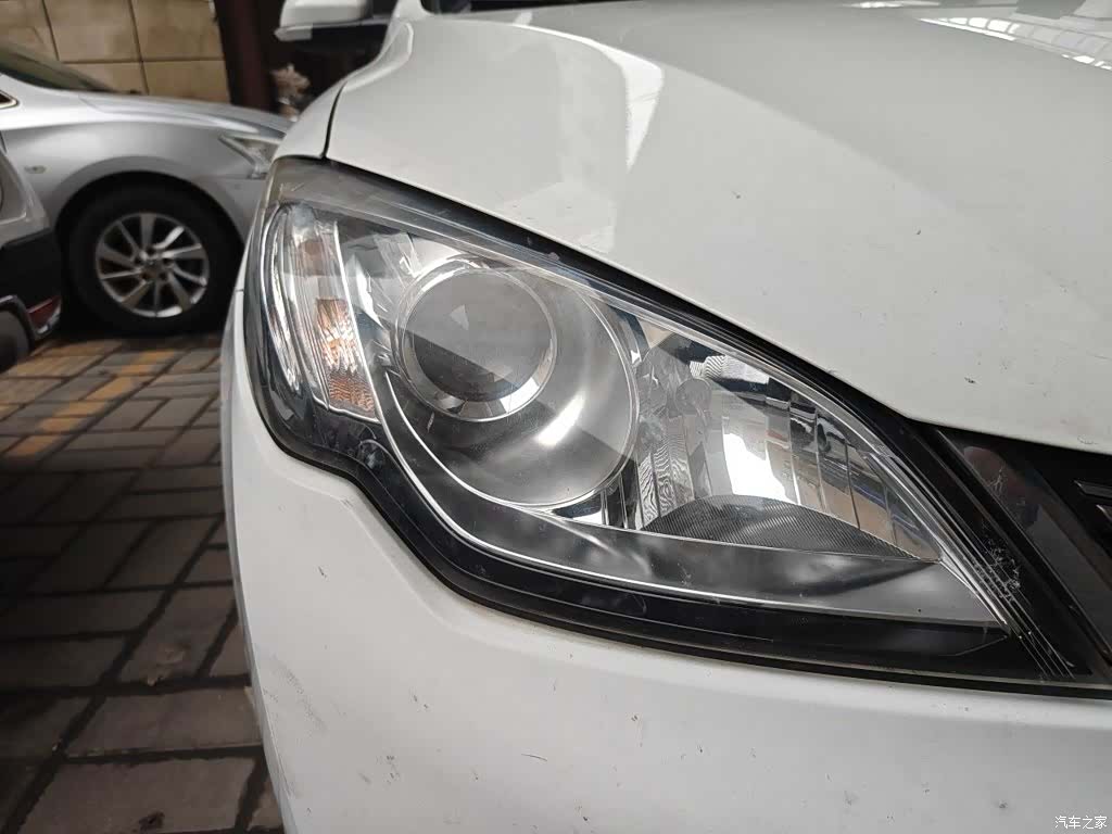 Roewe 360, 2017 15