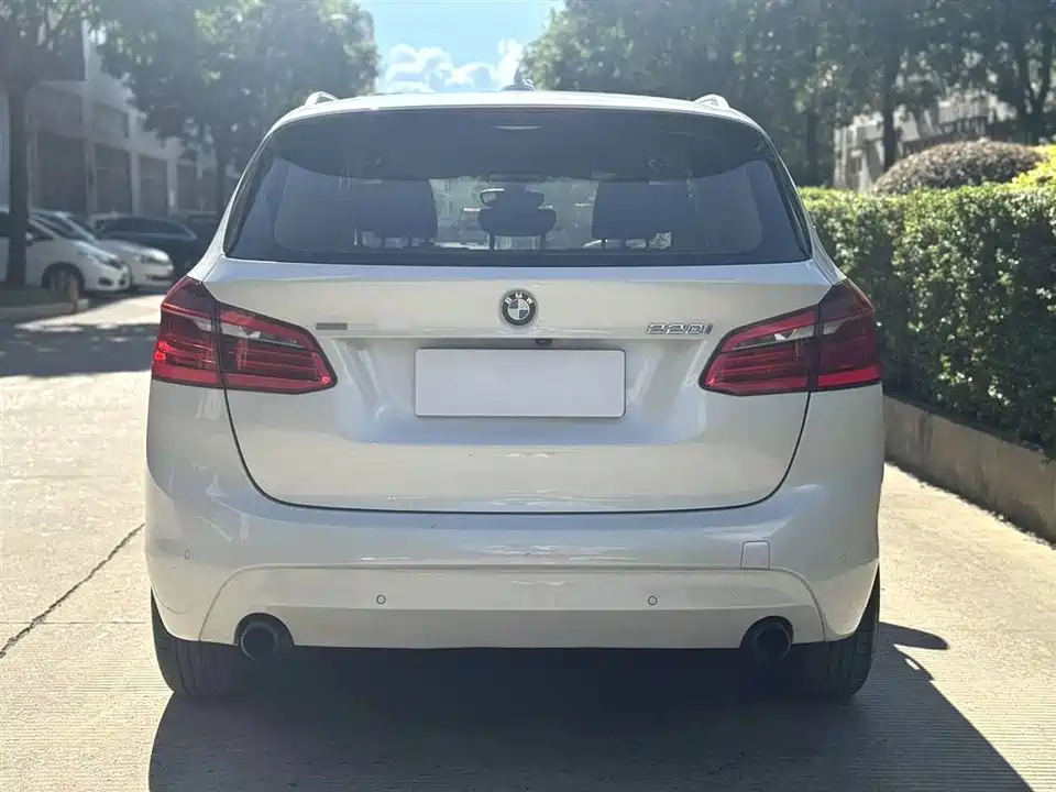 BMW 2 series station wagon