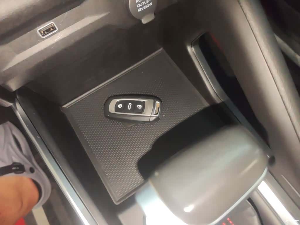 Geely X3, 2021 9
