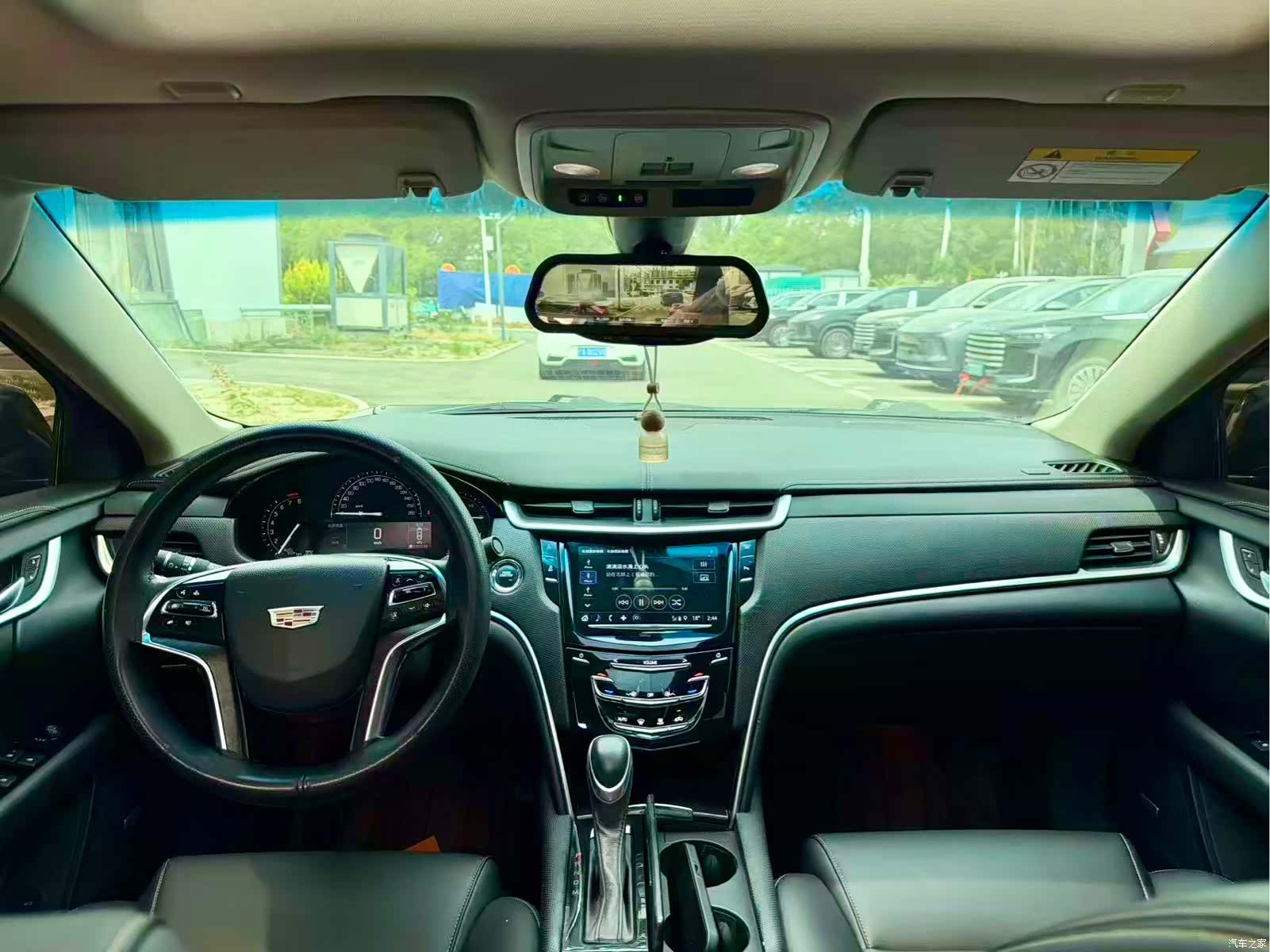 Cadillac XTS, 2018 8