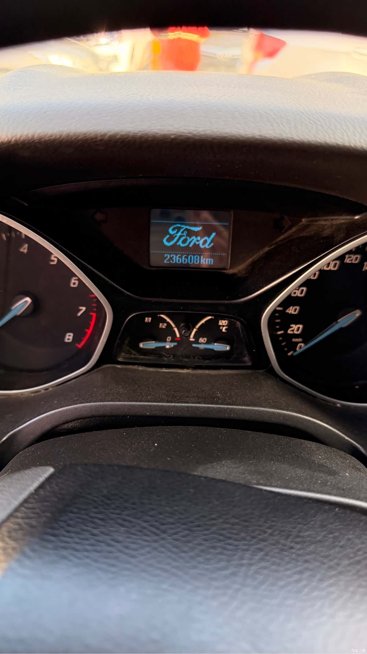 Ford Focus, 2013 12