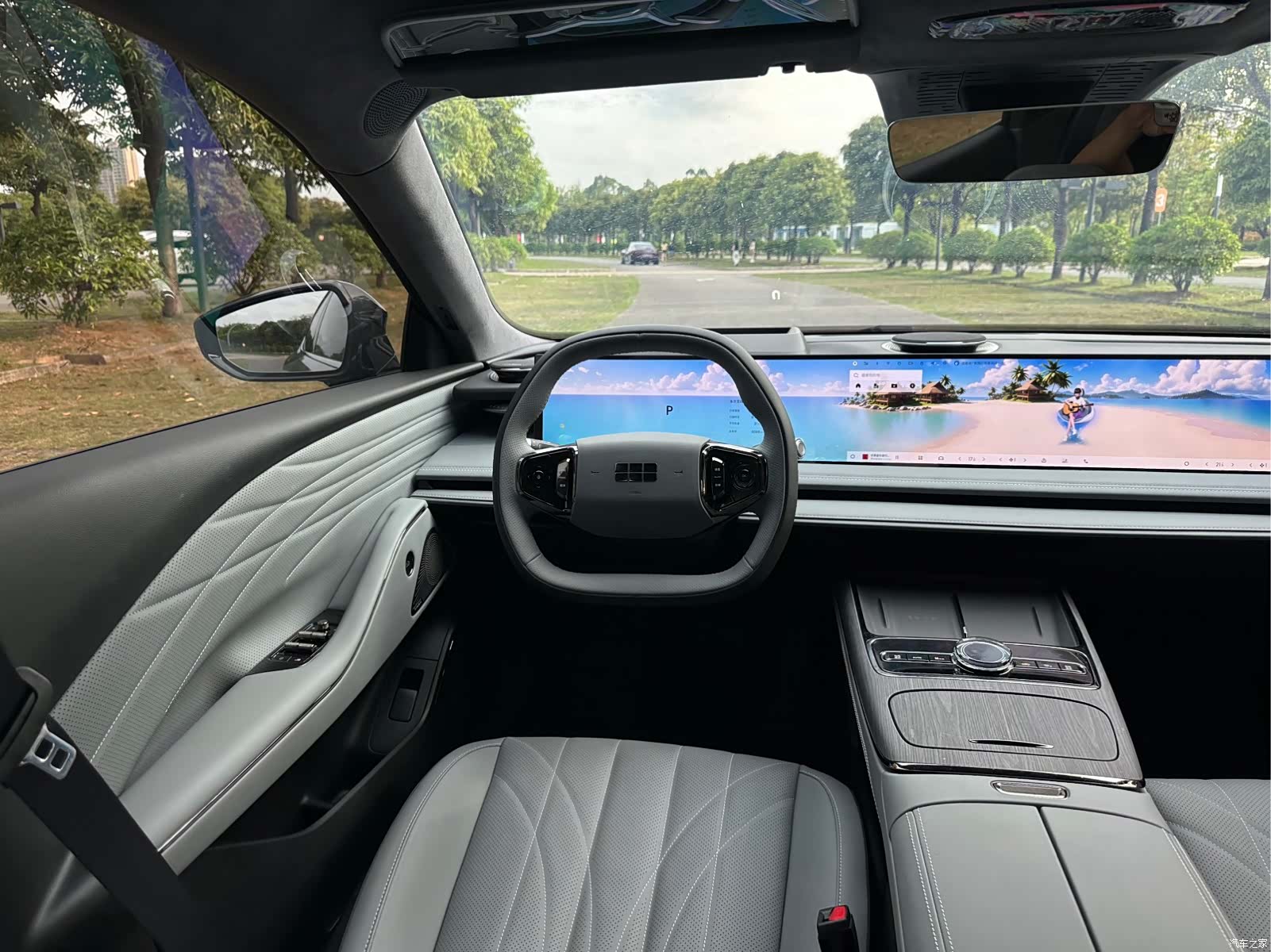 Geely E8, 2026 14