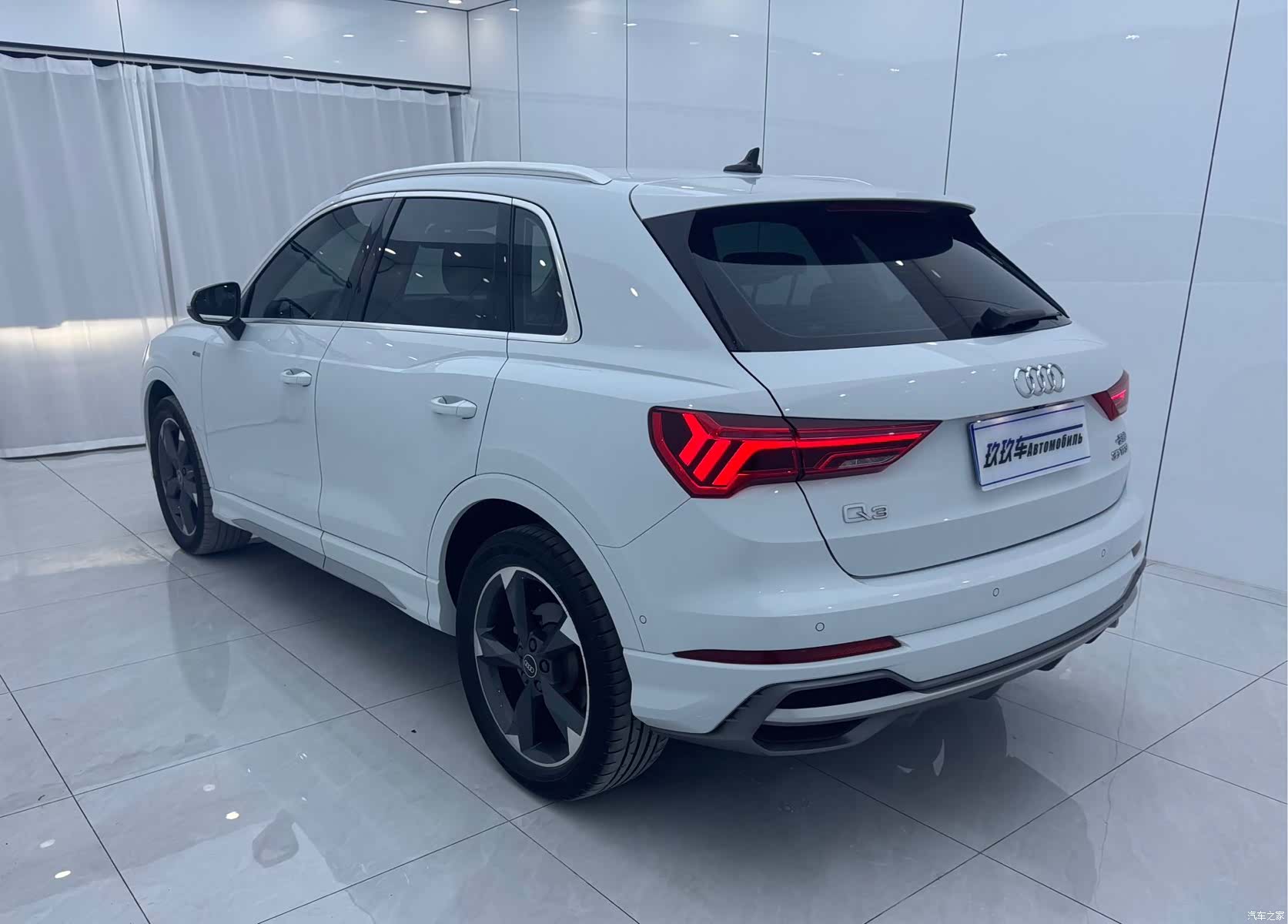 Audi Q3, 2022 6