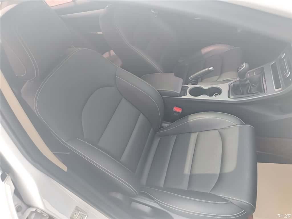 Geely Emgrand, 2018 24