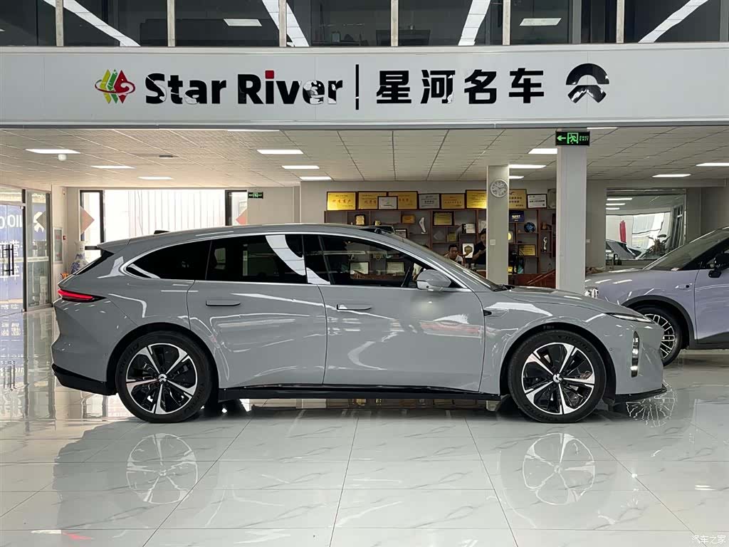 NIO ET5, 2025 4
