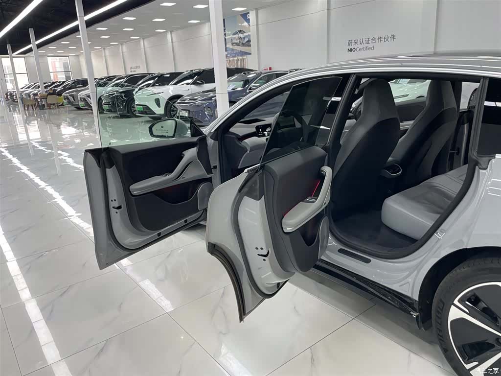 NIO ET5, 2025 10