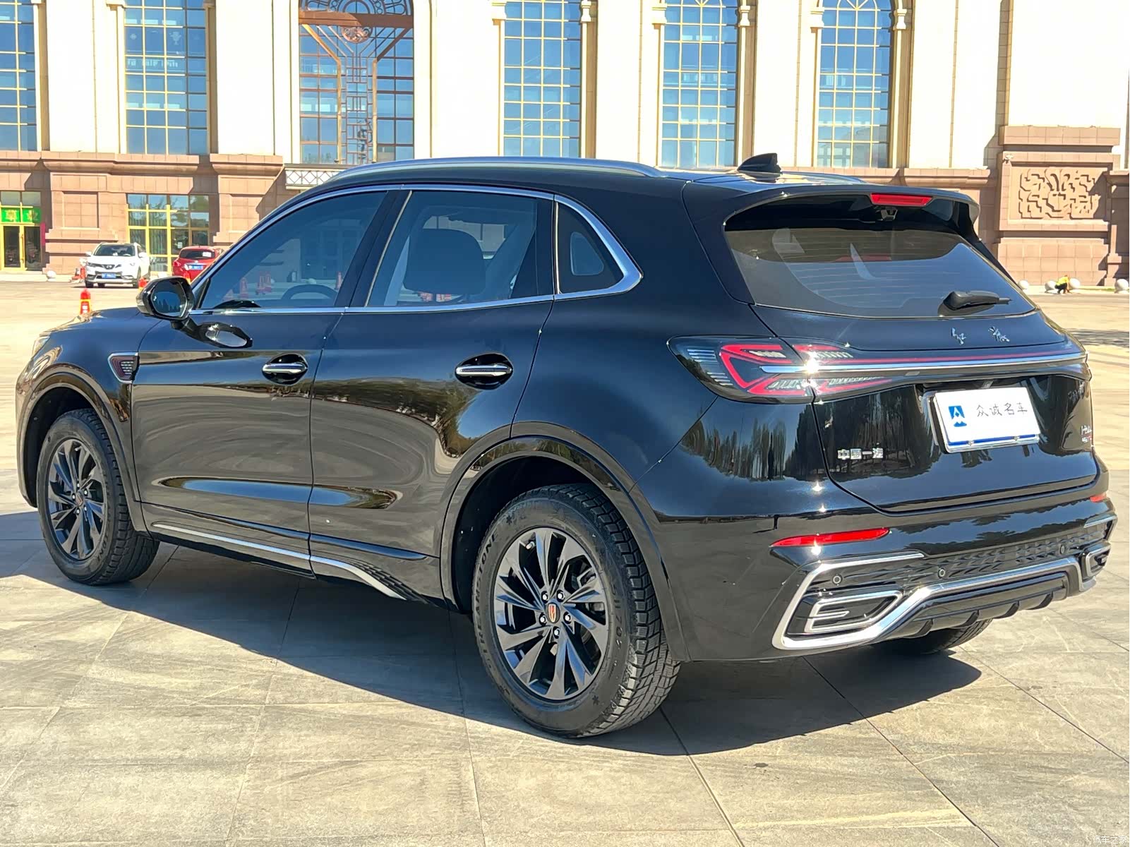 Hongqi HS5, 2023 9