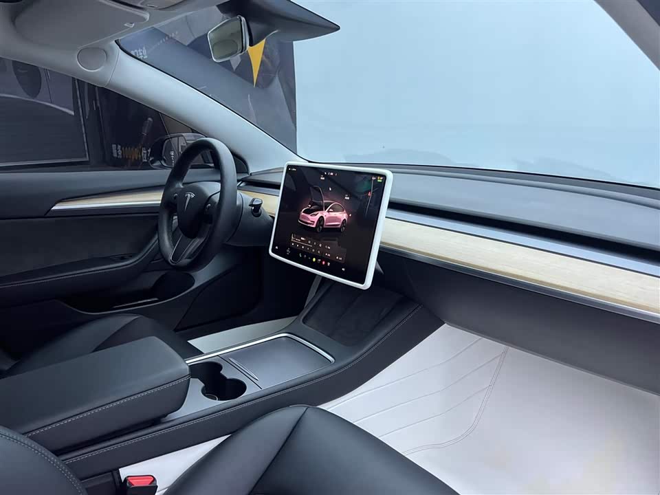 Tesla Model 3 Tesla Model 3