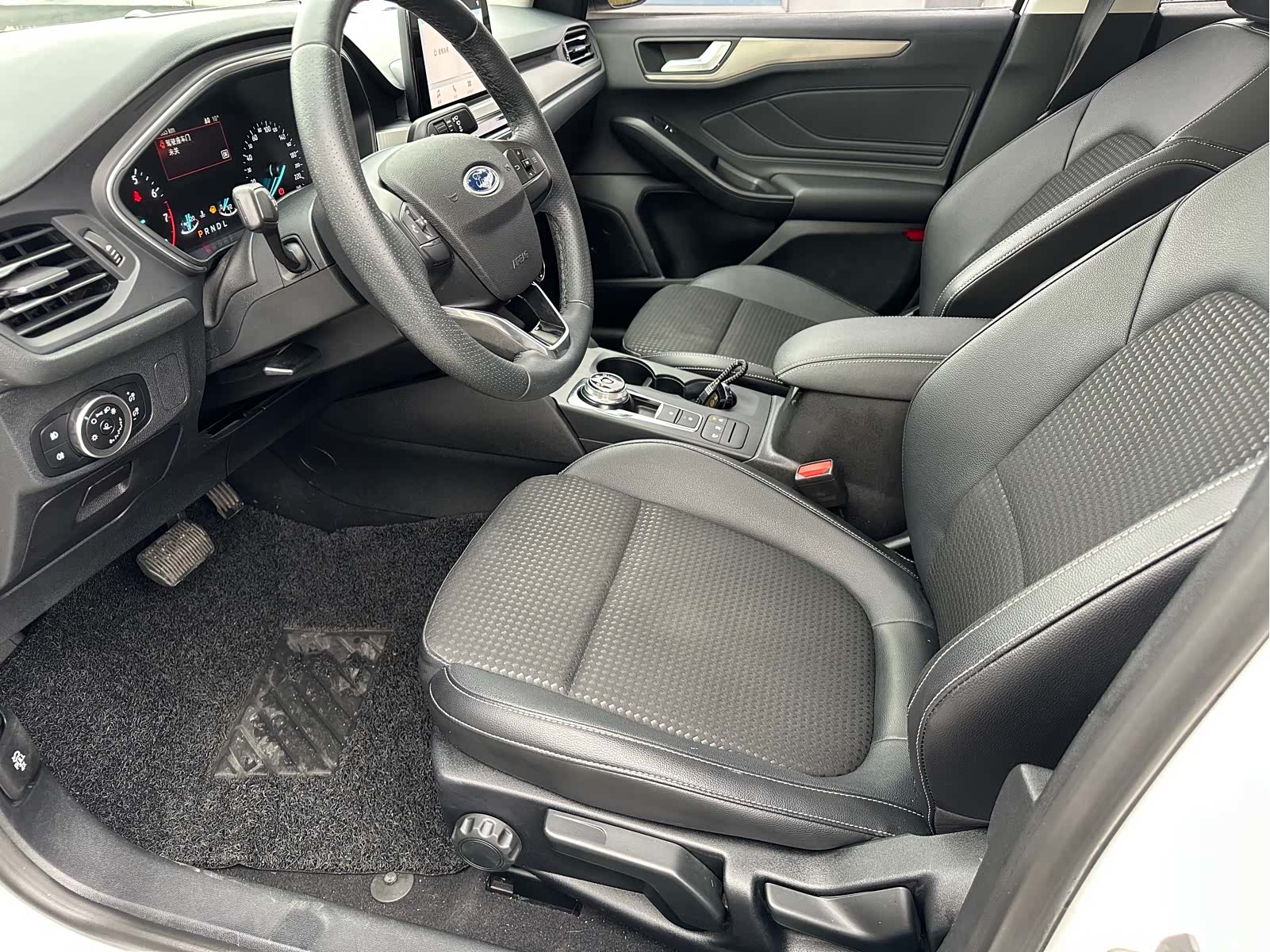 Ford Focus, 2020 4
