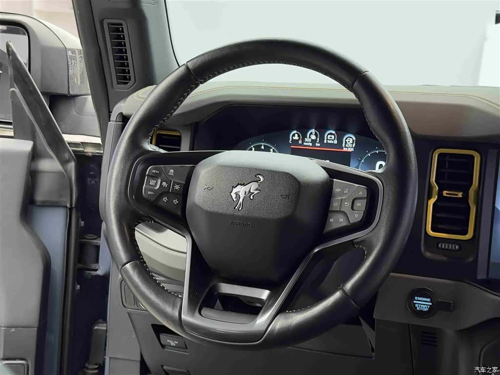 Ford Bronco, 2025 12