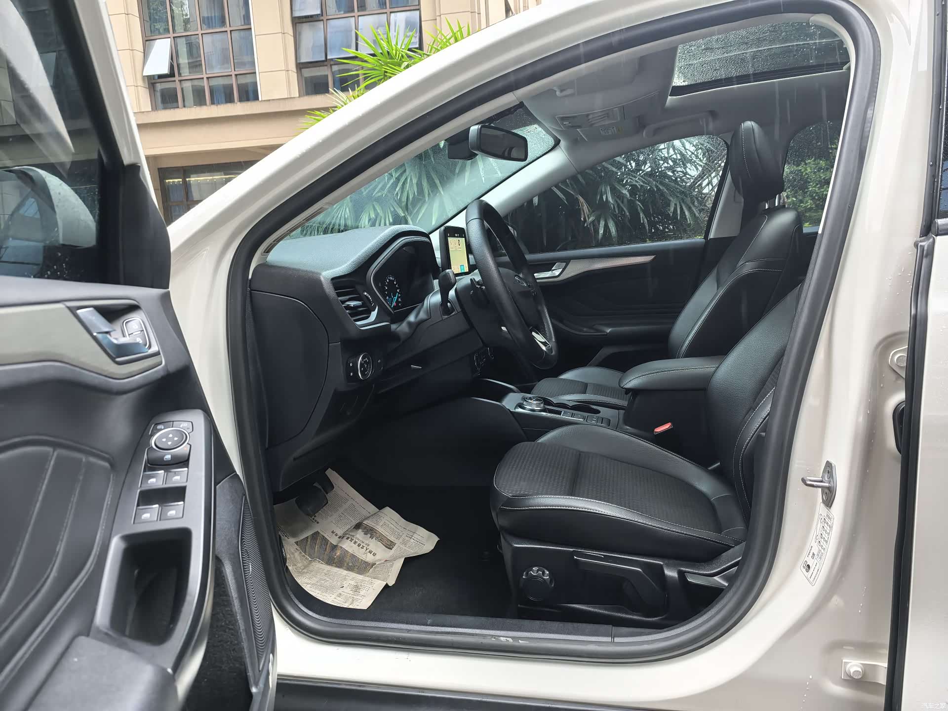 Ford Focus, 2019 все фото