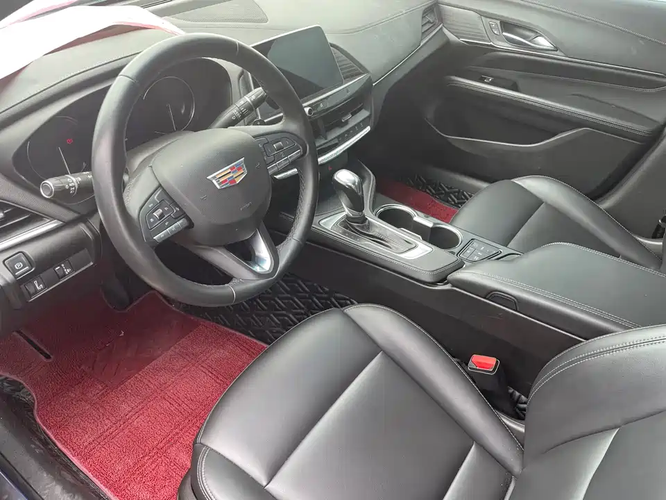 Cadillac CT4