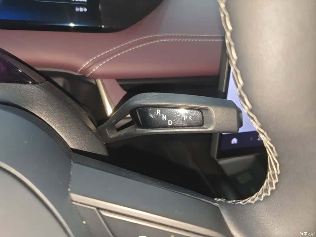 Xiaomi SU7, 2025 14
