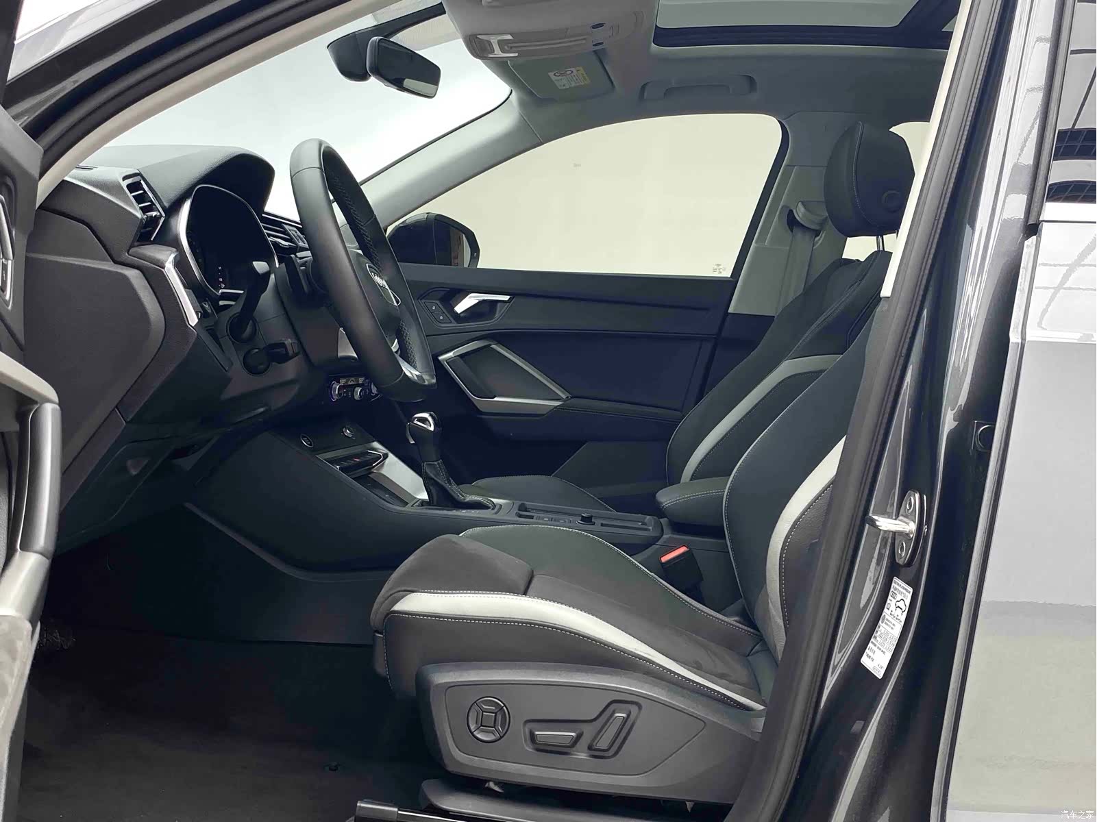 Audi Q3, 2022 7