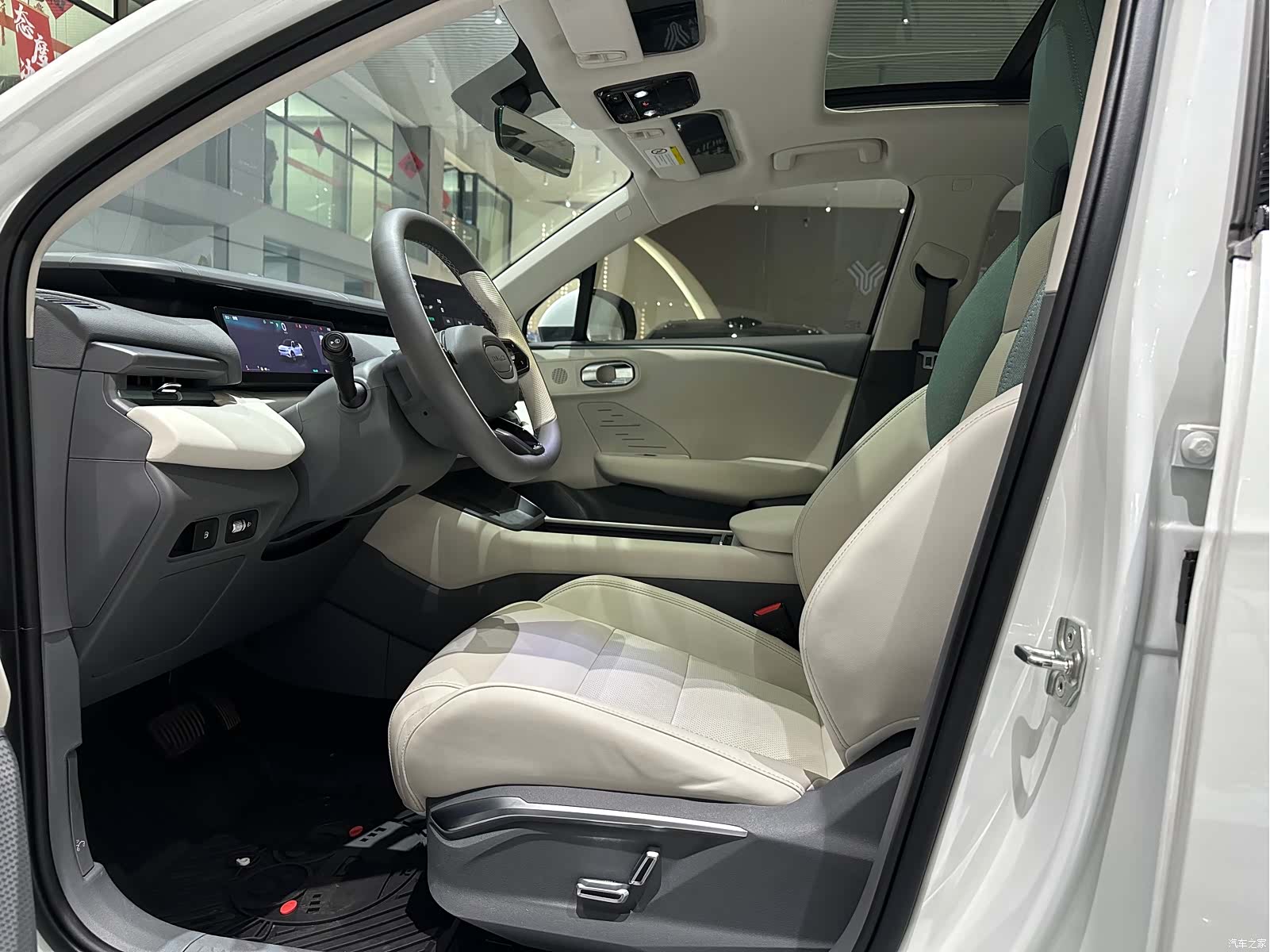 Lynk & Co 02, 2024 4