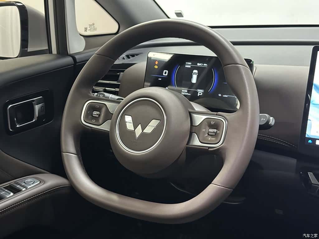 Wuling 730, 2025 12