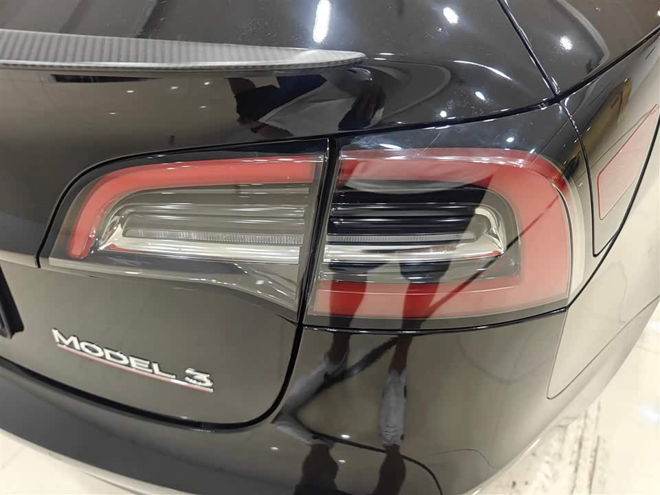 Tesla Model 3 Tesla Model 3