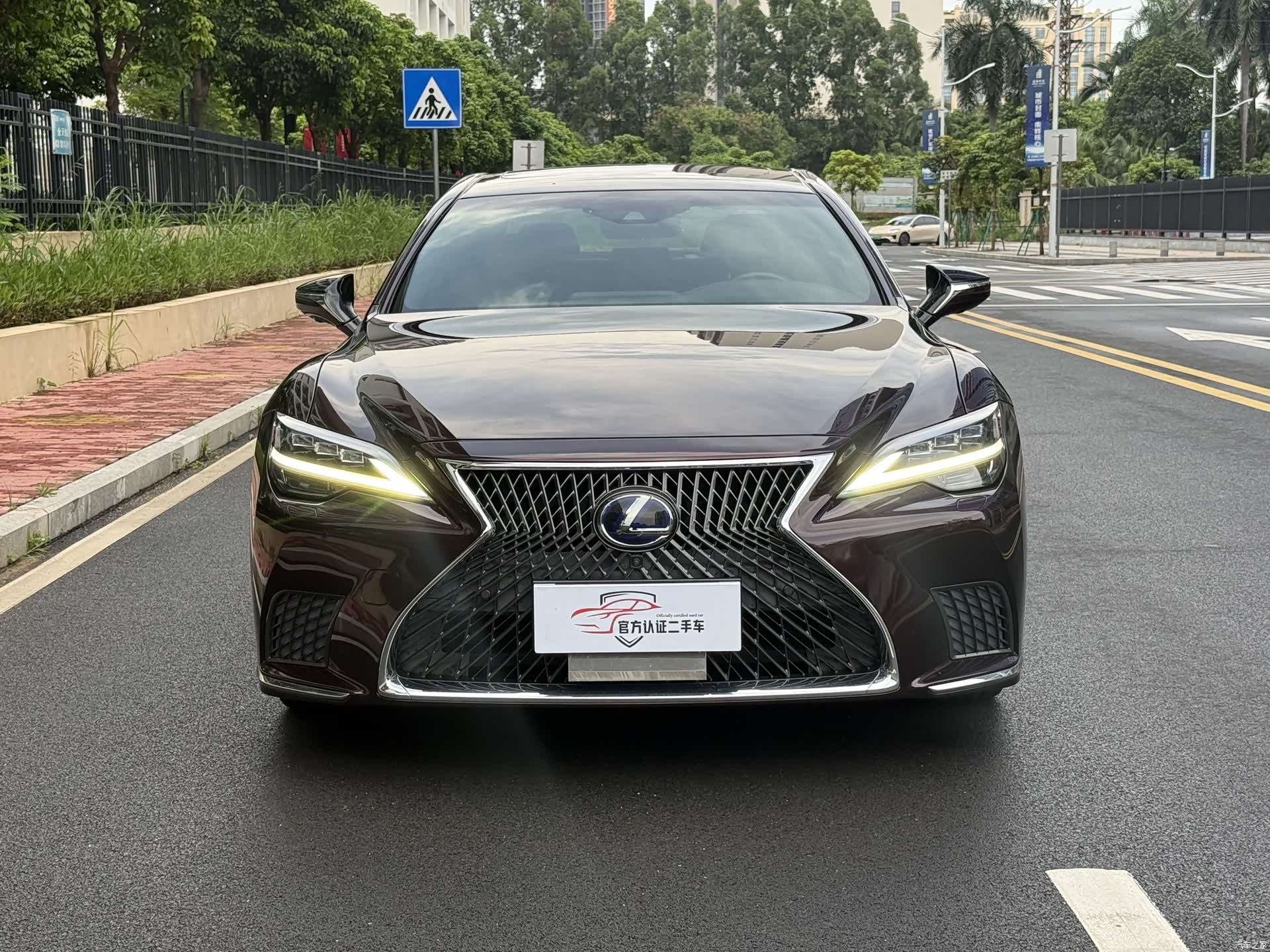 Lexus LS, 2021 2