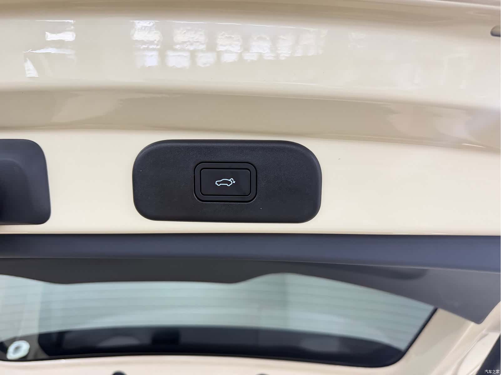 Geely Xingyuan, 2025 14