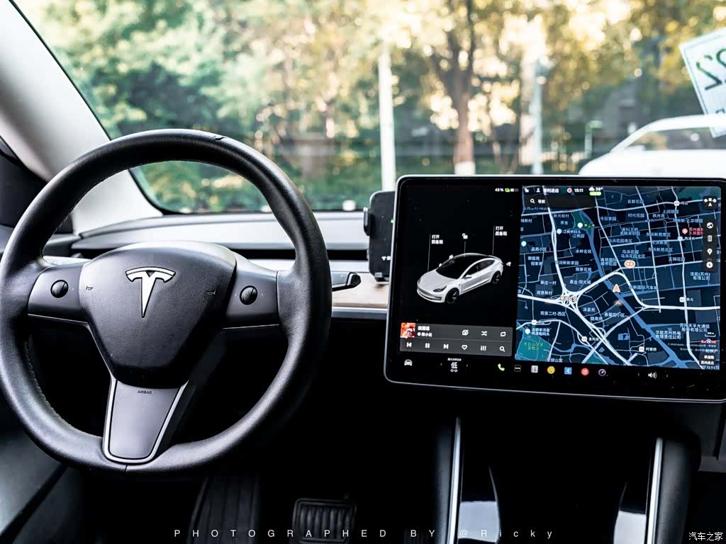 Tesla Model 3, 2020 4