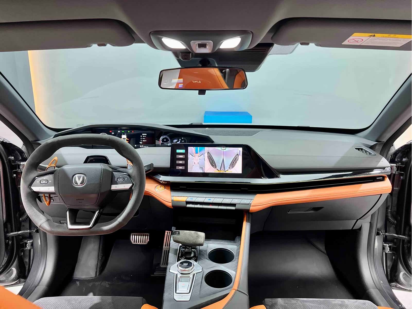 Changan UNI-V, 2024 6