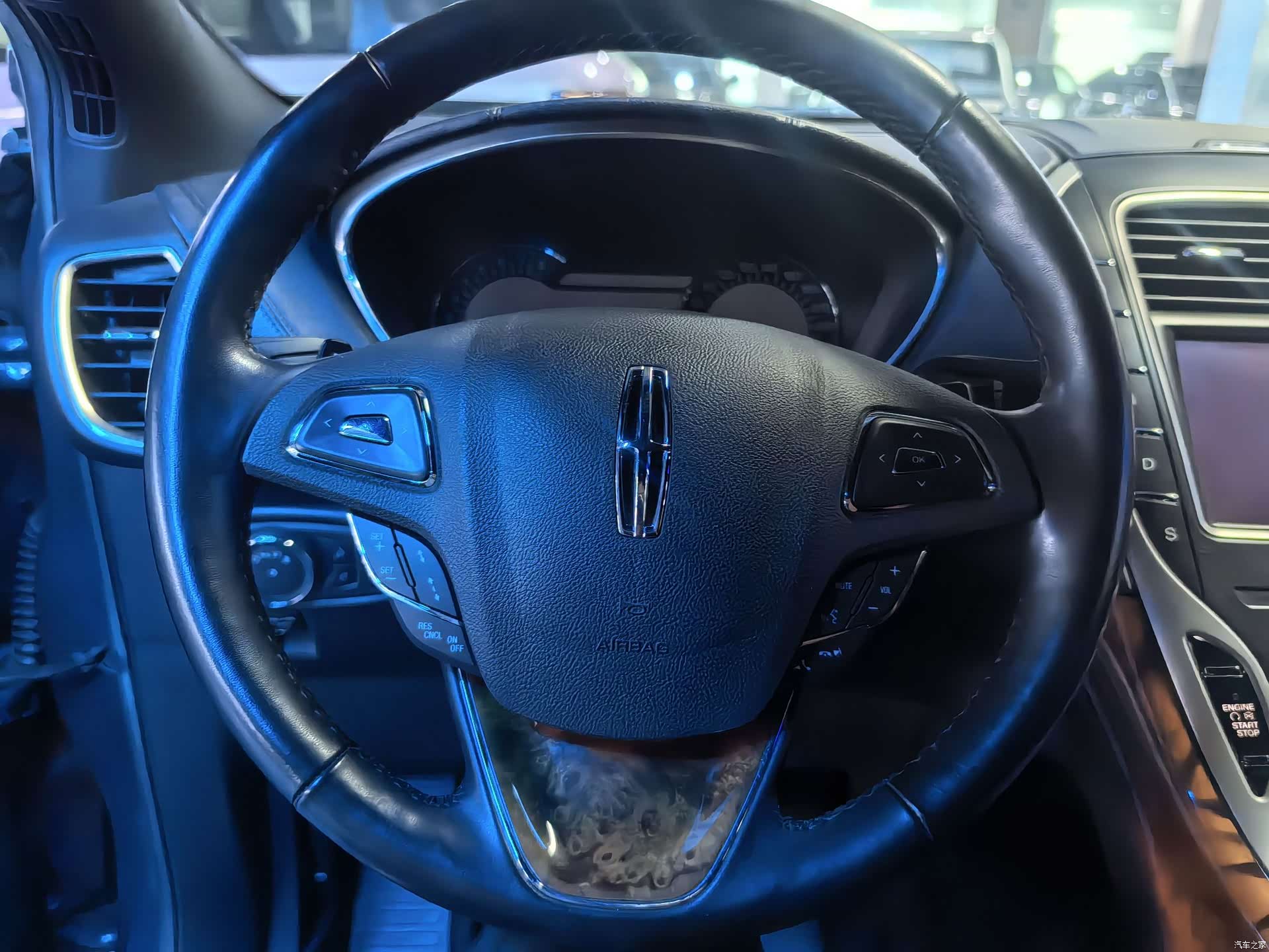 Lincoln MKX, 2018 все фото