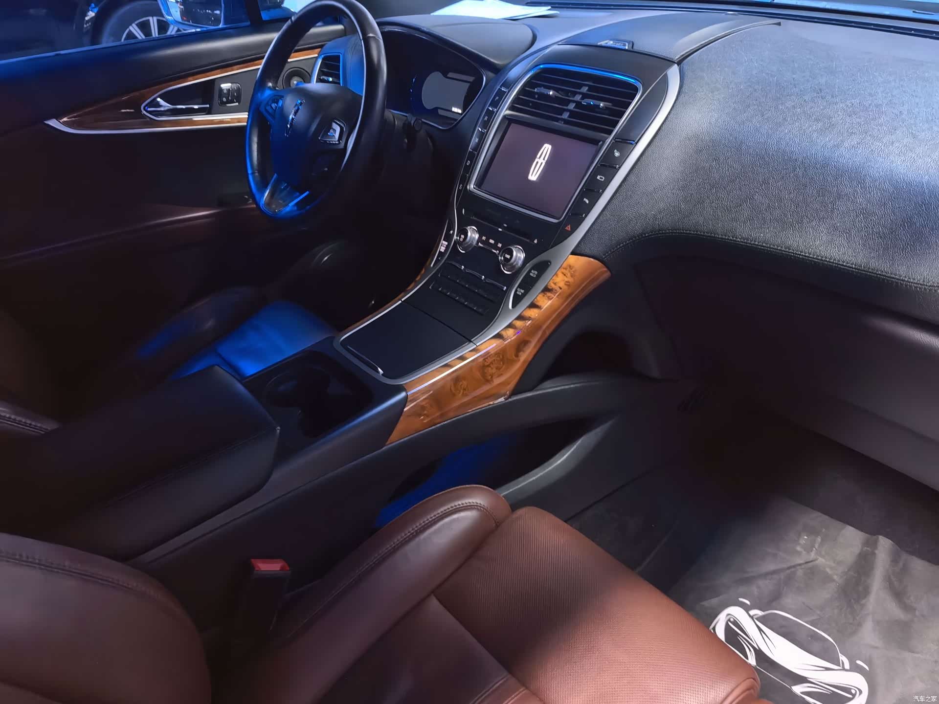 Lincoln MKX, 2018 14