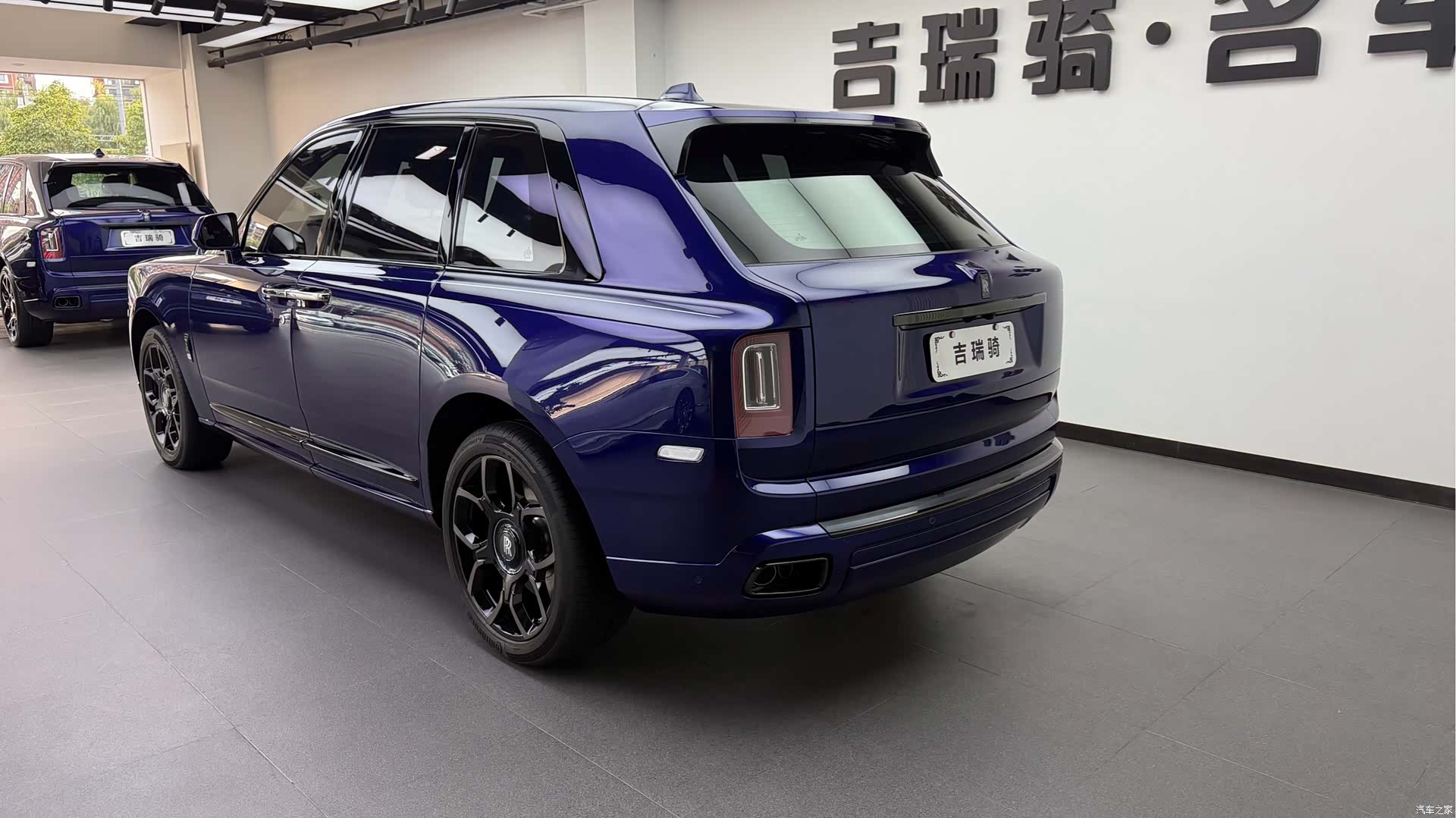 Rolls-Royce Cullinan, 2024 4