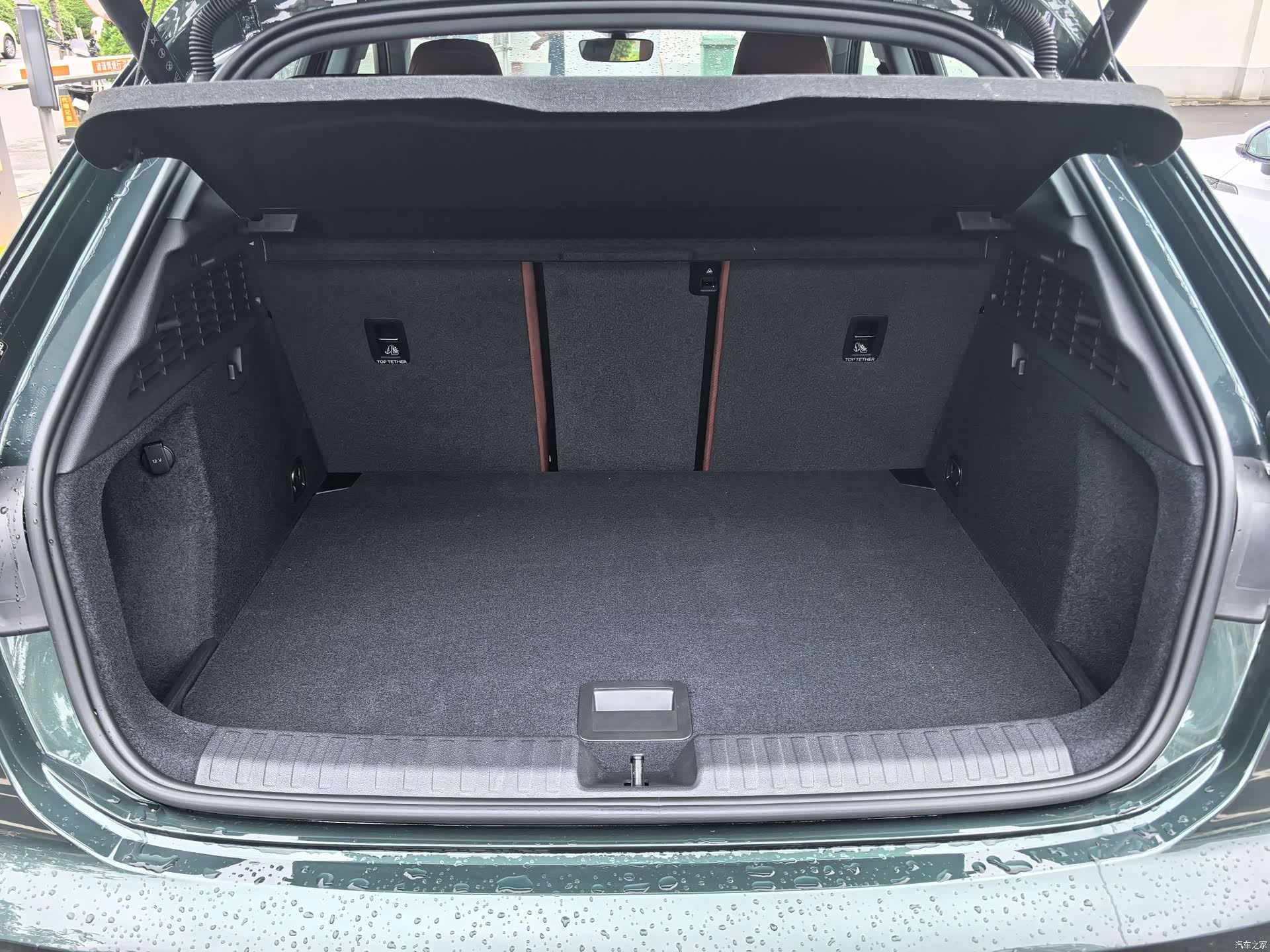 Audi Flying Spur, 2026 8