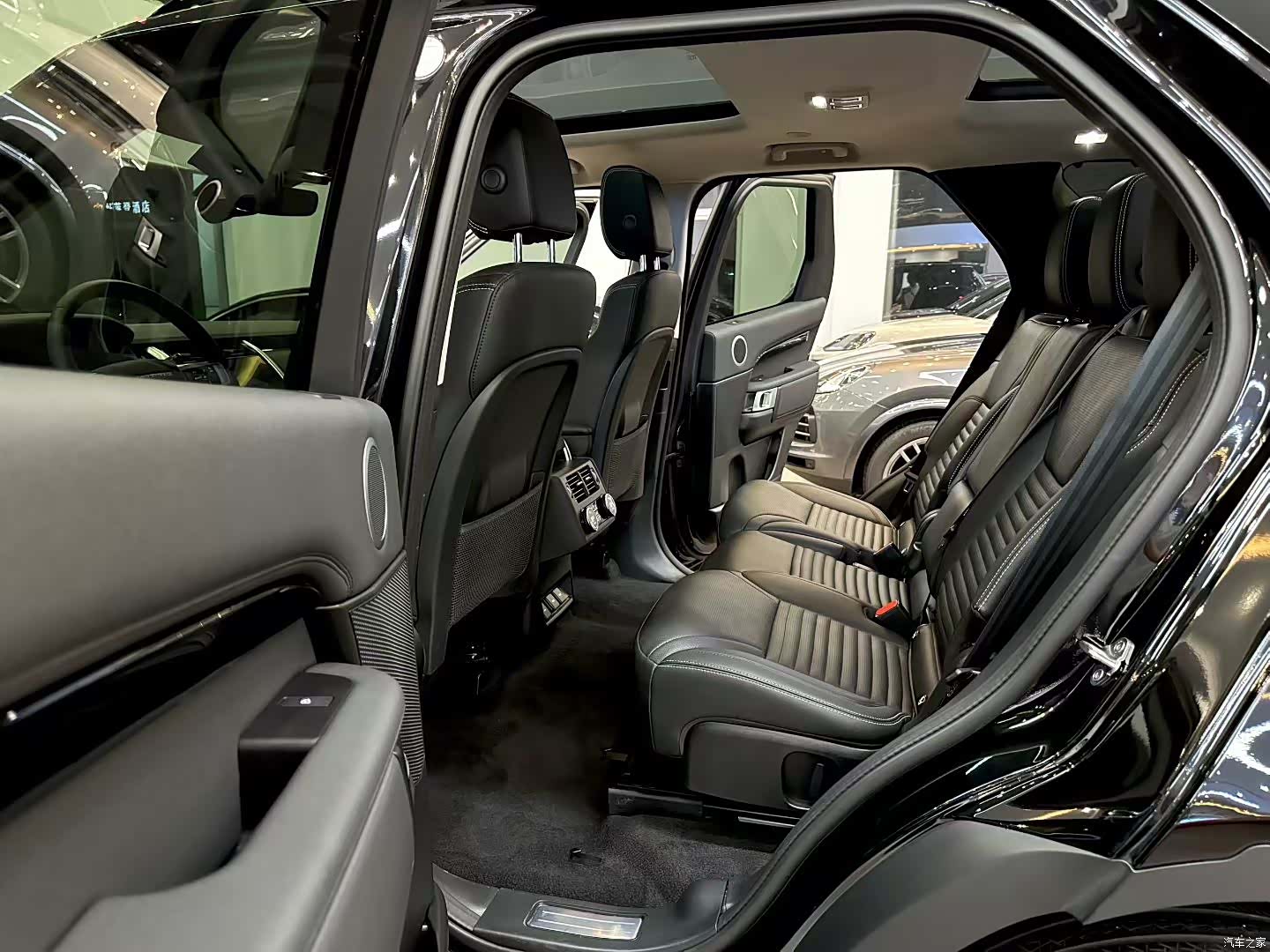 Land Rover Discovery, 2023 7
