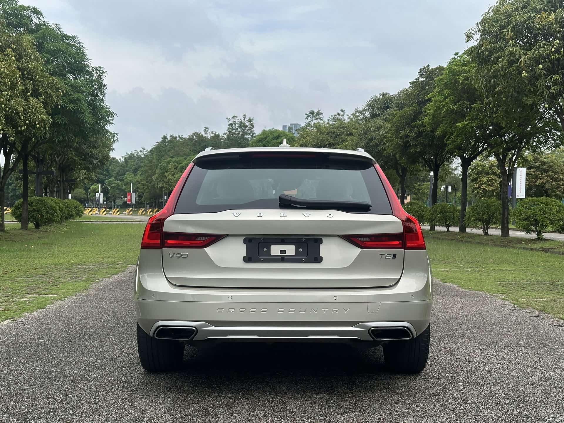 Volvo V90, 2019 21