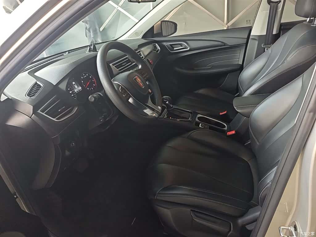 Roewe i5, 2019 15